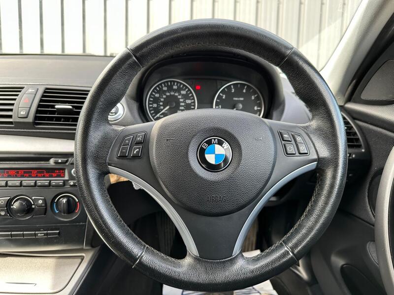 BMW 1 Series photo 13
