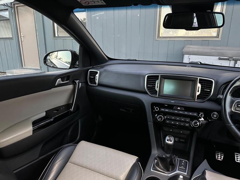 Kia Sportage photo 14