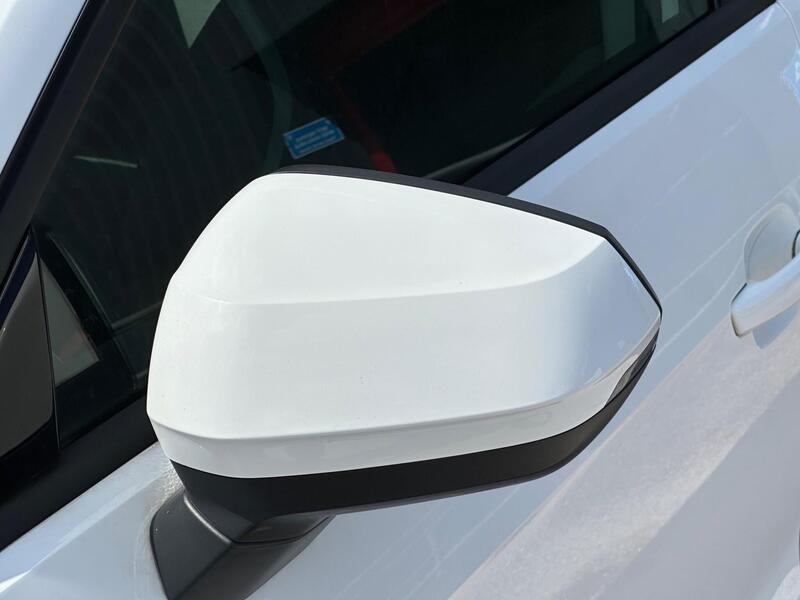 Audi Q2 photo 11