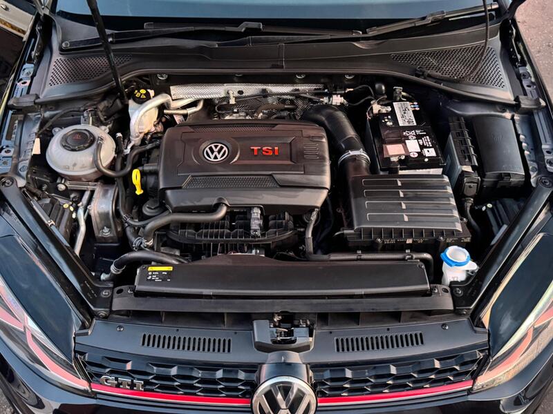 Volkswagen Golf 2.0 TSI BlueMotion Tech GTI DSG Euro 6 (s/s) 5dr image 32