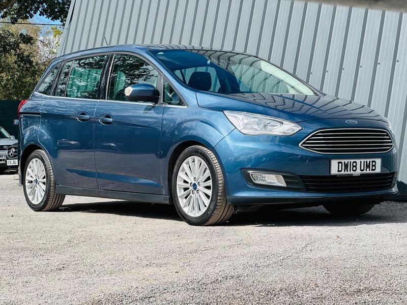 Ford Grand C-Max photo 10