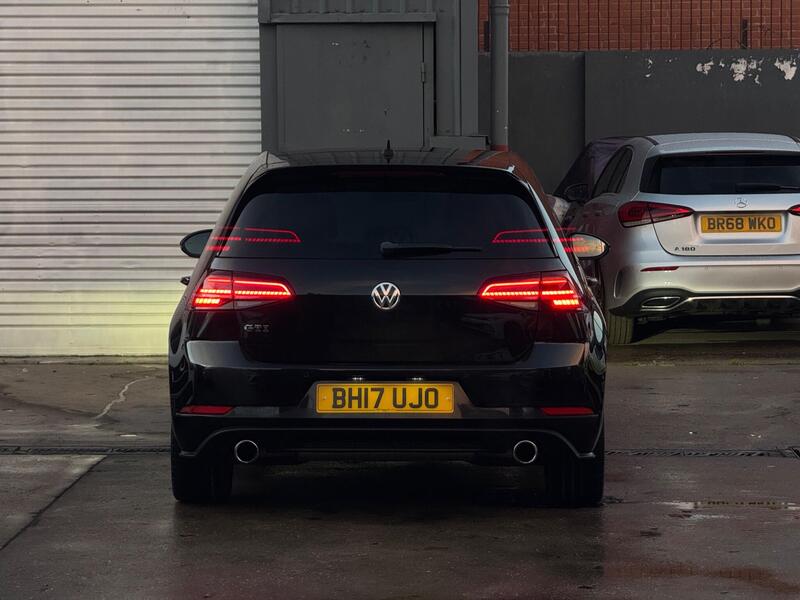 Volkswagen Golf 2.0 TSI BlueMotion Tech GTI DSG Euro 6 (s/s) 5dr image 15