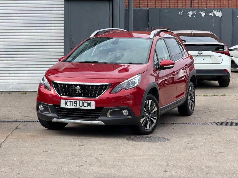 Peugeot 2008 1.2 PureTech Allure Euro 6 (s/s) 5dr image 2