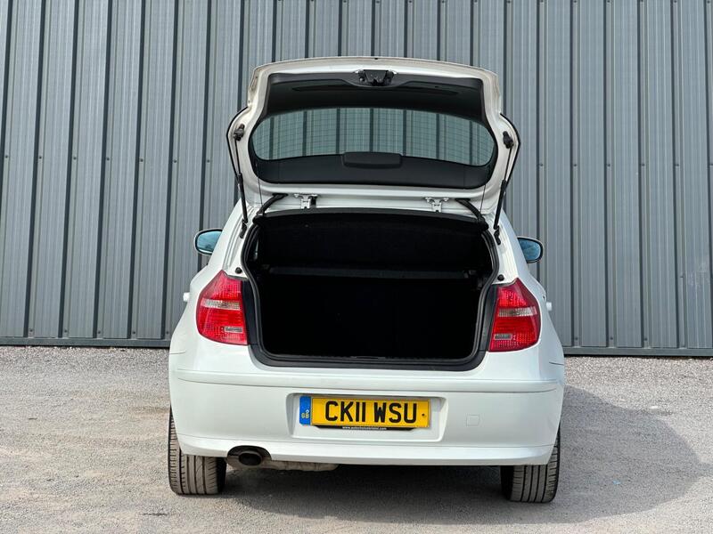 BMW 1 Series photo 31