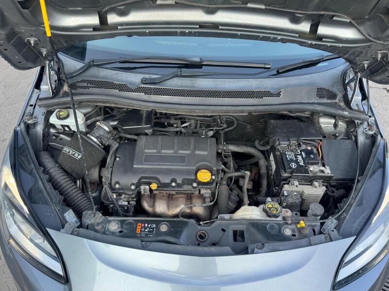 Vauxhall Corsa 1.4i ecoTEC Griffin Euro 6 5dr image 13
