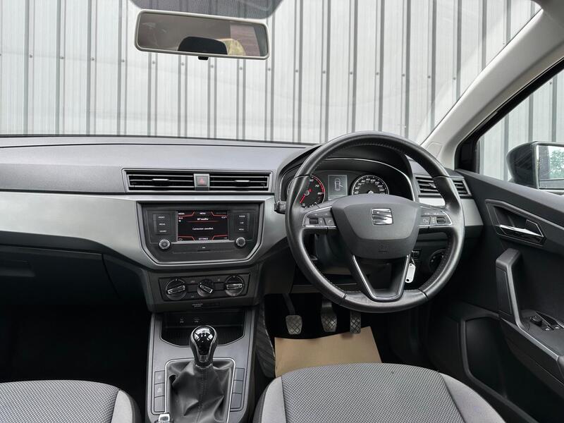 SEAT Ibiza photo 14