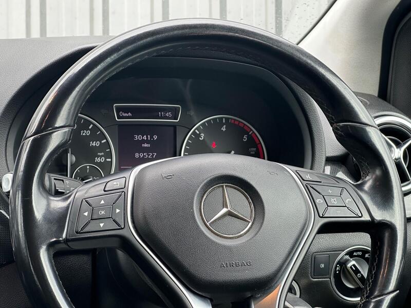 Mercedes-Benz B Class photo 19