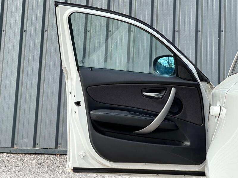 BMW 1 Series photo 28