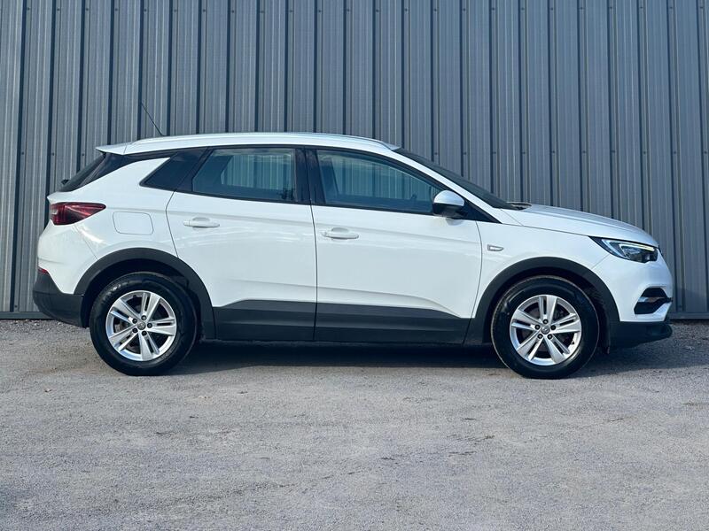 Vauxhall Grandland X photo 7