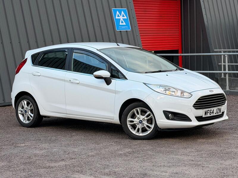 Ford Fiesta photo 5