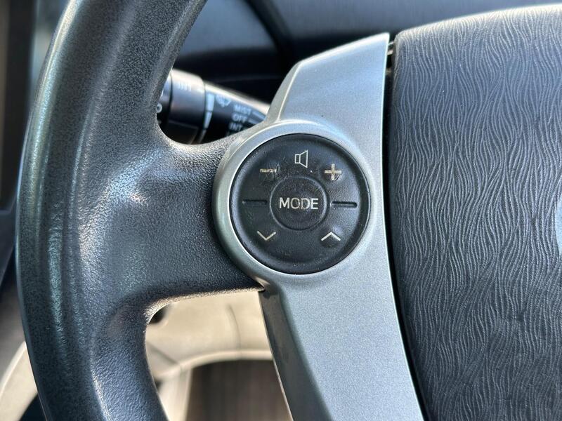Toyota Prius photo 14
