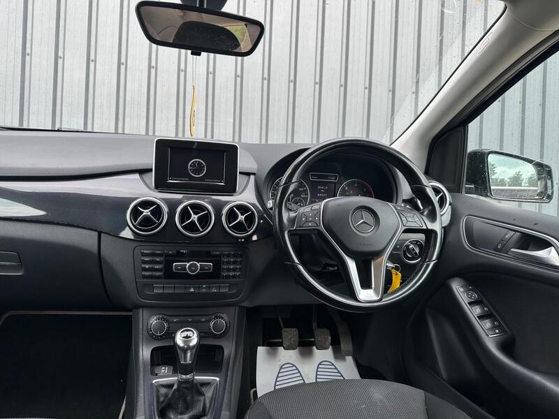 Mercedes-Benz B Class photo 14