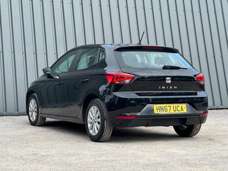 SEAT Ibiza photo 8