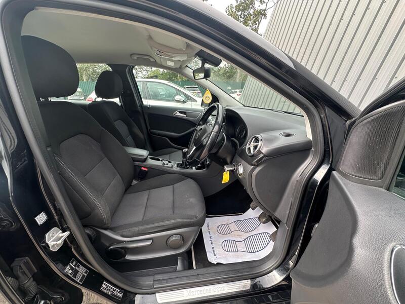 Mercedes-Benz B Class photo 27