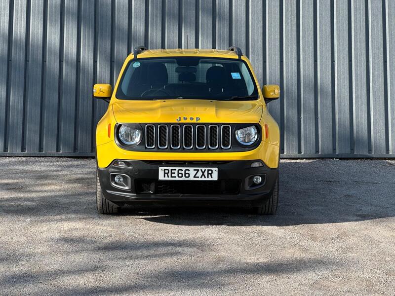Jeep Renegade photo 3