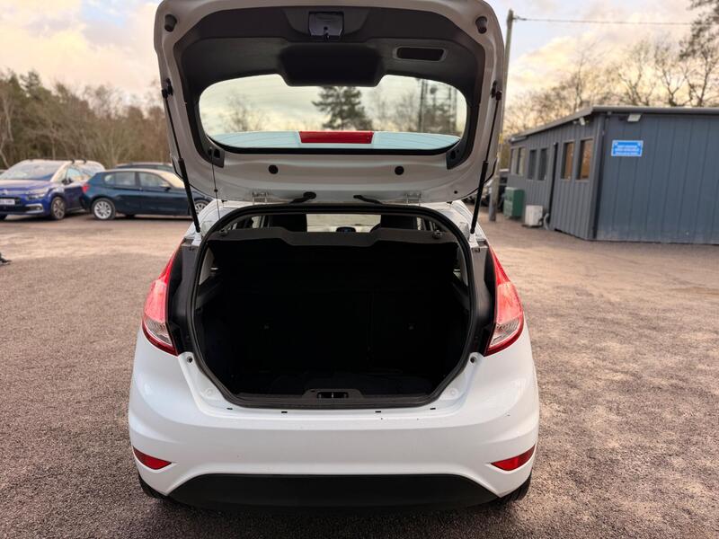 Ford Fiesta photo 27