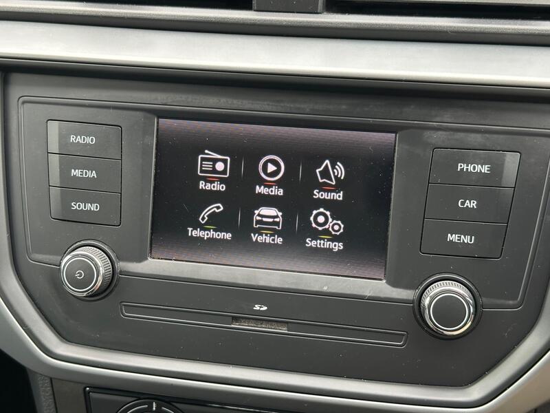 SEAT Ibiza photo 28