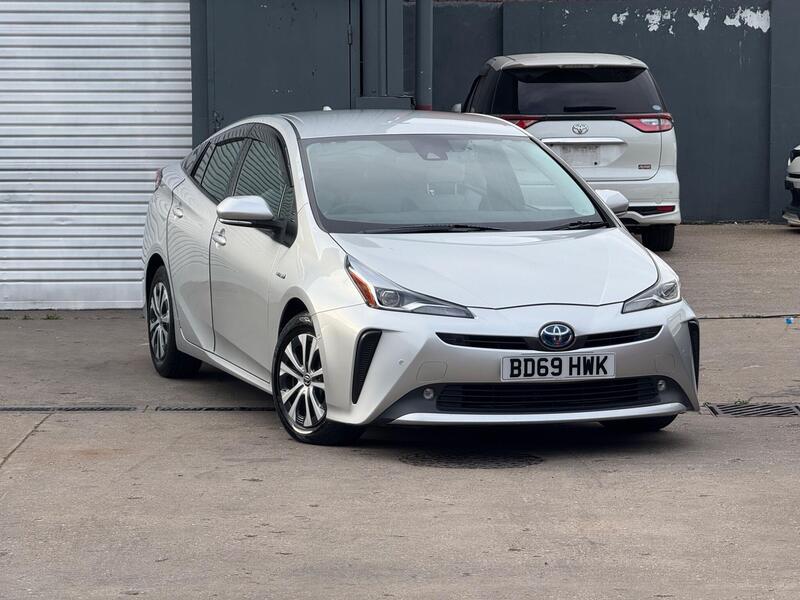 Toyota Prius 1.5 CVT 4dr image 6