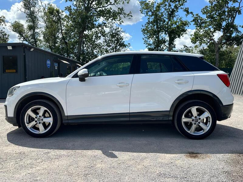 Audi Q2 photo 6
