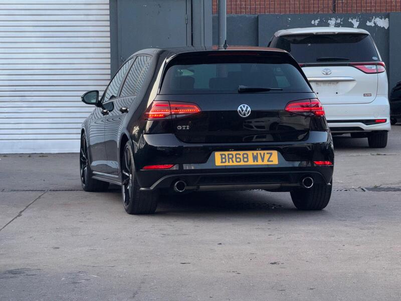 Volkswagen Golf 2.0 TSI GTI DSG Euro 6 (s/s) 5dr image 8