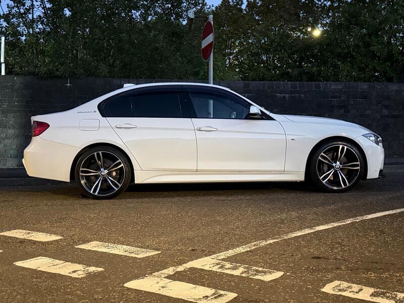 BMW 3 Series 3.0 340i M Sport Touring Auto Euro 6 (s/s) 5dr image 11