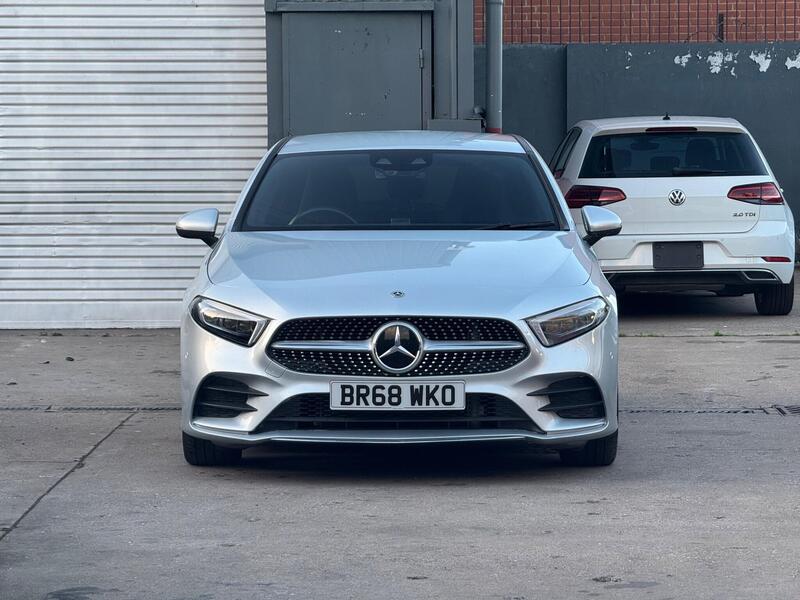 Mercedes-Benz A Class 1.3 A180 Sport 7G-DCT Euro 6 (s/s) 5dr image 3