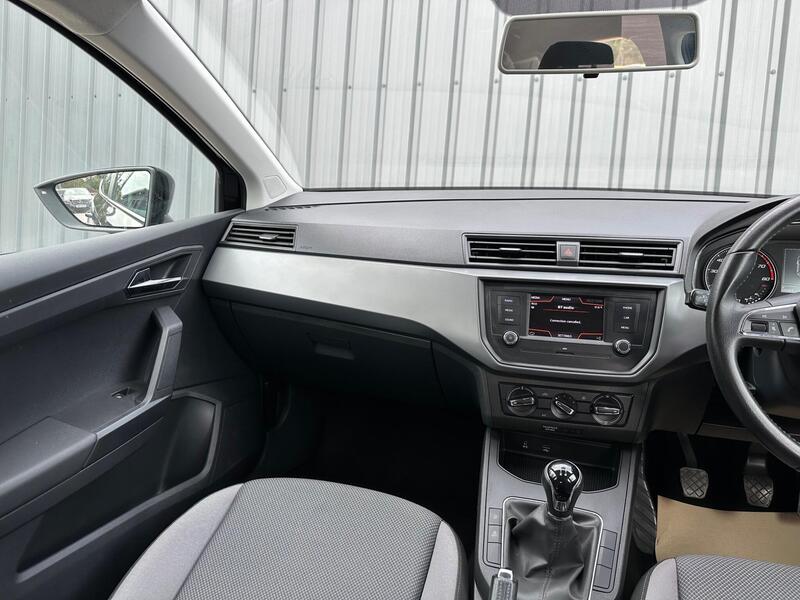 SEAT Ibiza photo 15