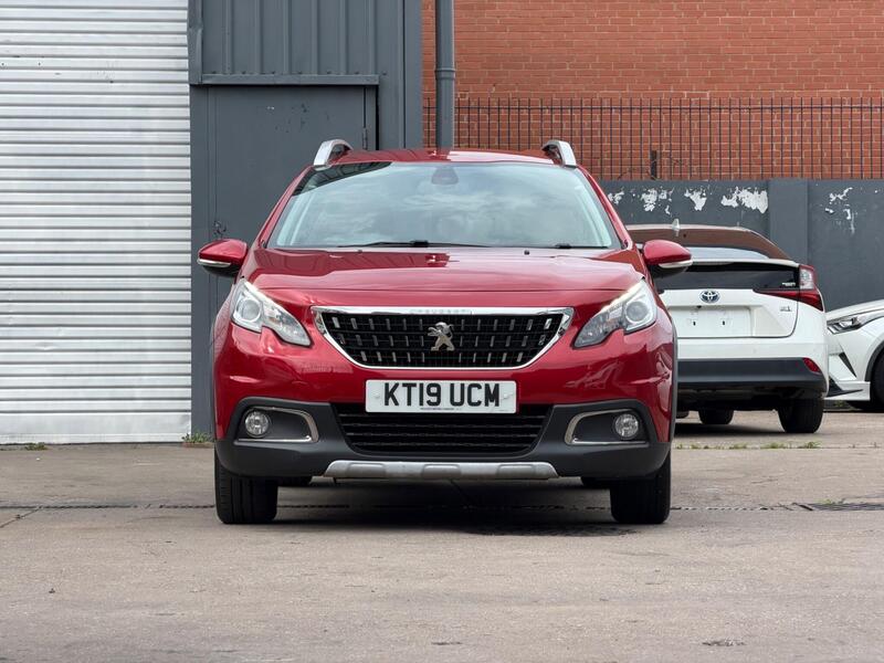 Peugeot 2008 1.2 PureTech Allure Euro 6 (s/s) 5dr image 5