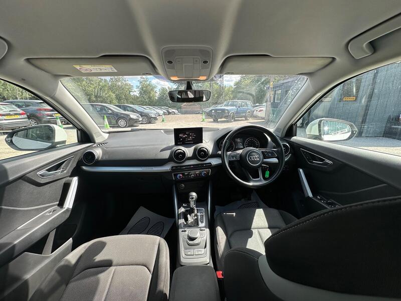 Audi Q2 photo 17