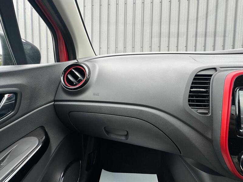 Renault Captur photo 16
