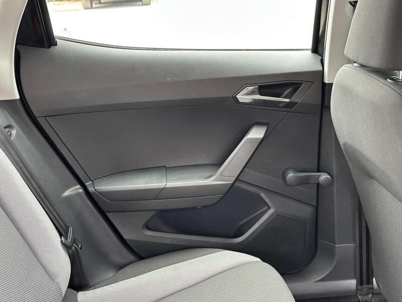 SEAT Ibiza photo 52