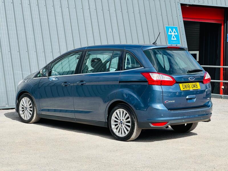 Ford Grand C-Max photo 7