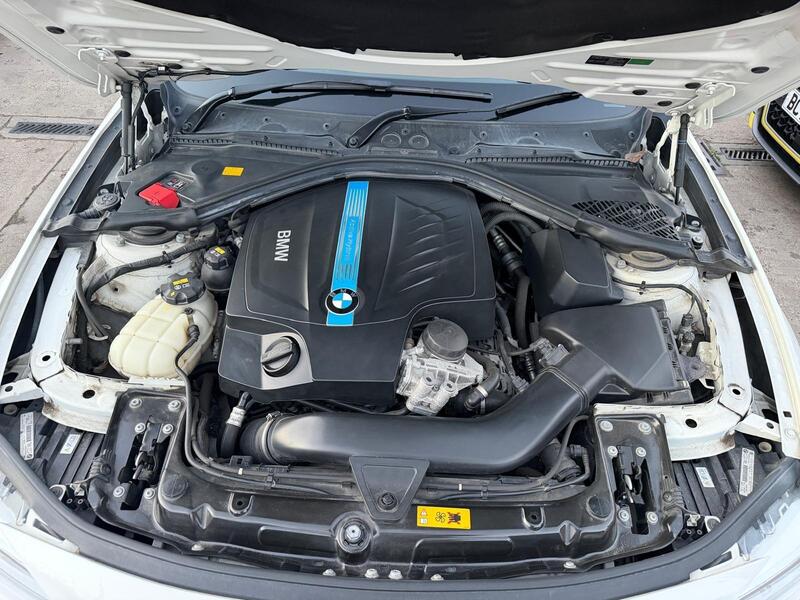 BMW 3 Series 3.0 340i M Sport Touring Auto Euro 6 (s/s) 5dr image 31