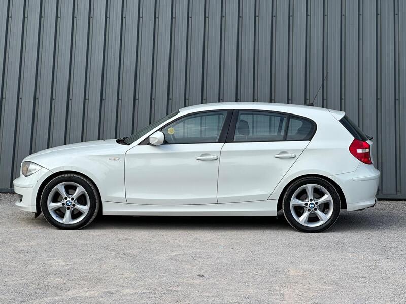 BMW 1 Series photo 6
