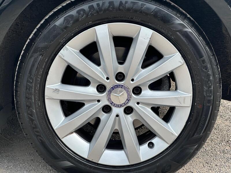 Mercedes-Benz B Class photo 11