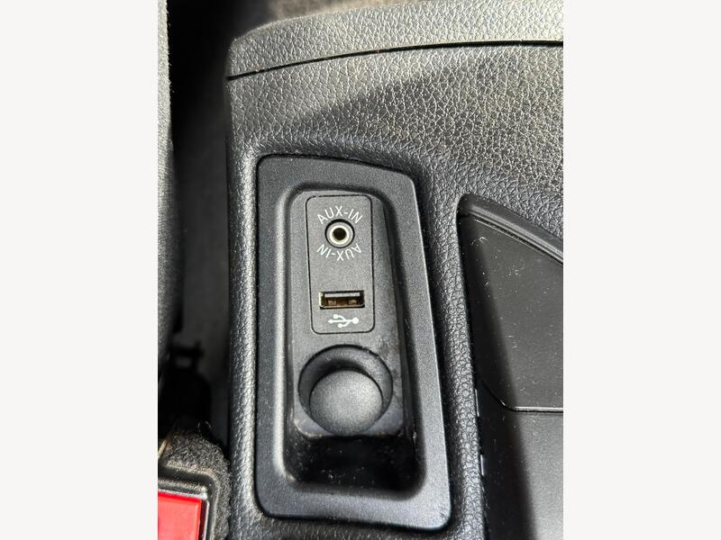 BMW 1 Series photo 18