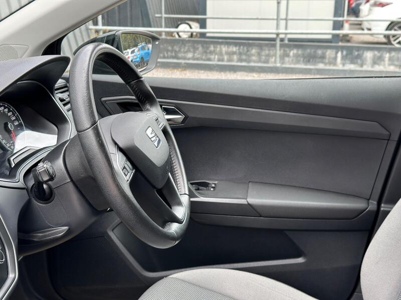 SEAT Ibiza photo 43