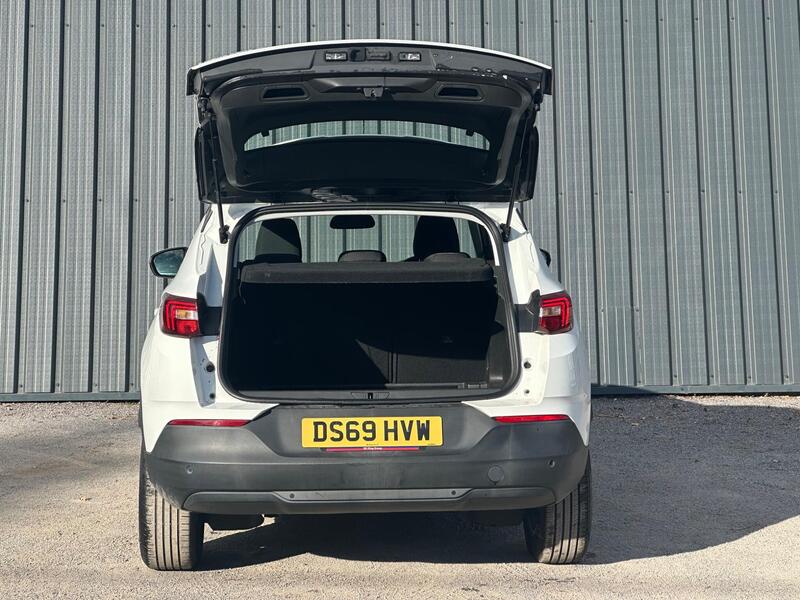 Vauxhall Grandland X photo 26